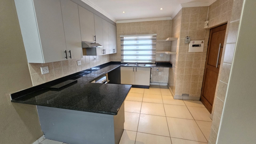 To Let 3 Bedroom Property for Rent in Melodie North West